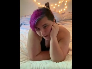 Emo ts bitch wants to you to beat off for her